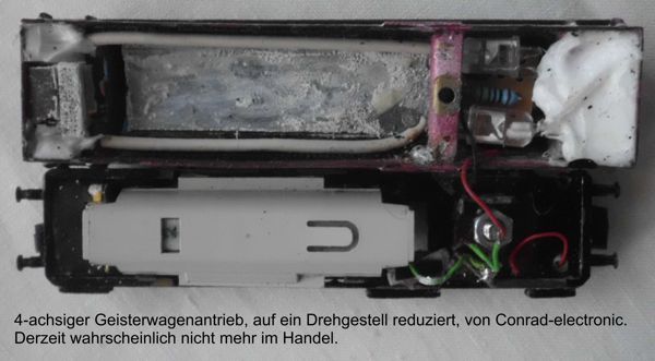 Blick auf das Innenleben des Triebwagens