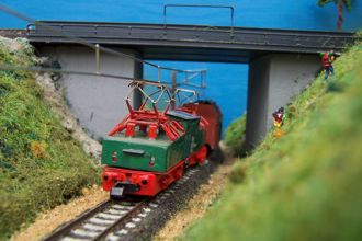 Die Kohlebahn mit der typischen EL2 (100t-Lok)