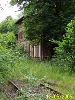 Empfangsgebäude Annahütte Gleisseite